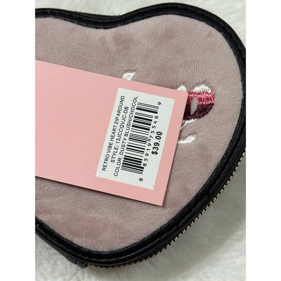 Juicy Couture Pink Velour Heart Zip Around Wristlet - PRICE IS FIRM - Picture 6 of 6